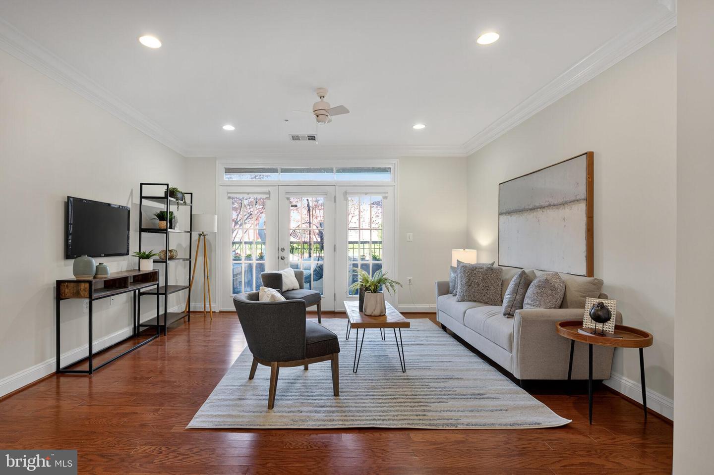 1115 CAMERON ST #119, ALEXANDRIA, Virginia 22314, 2 Bedrooms Bedrooms, ,2 BathroomsBathrooms,Residential,For sale,1115 CAMERON ST #119,VAAX2050470 MLS # VAAX2050470