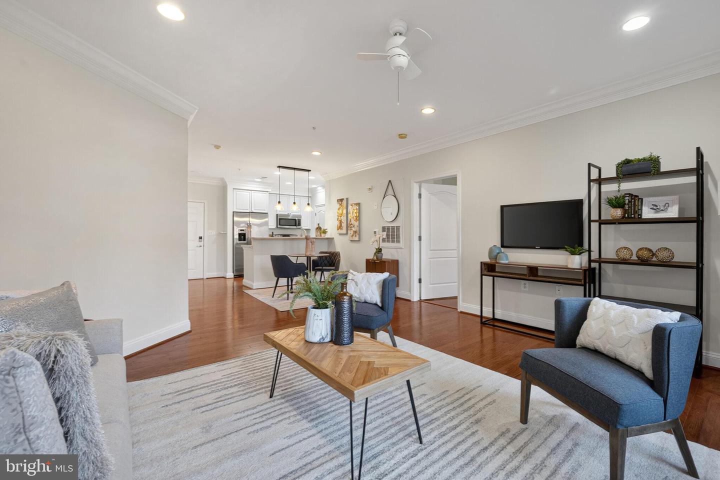 1115 CAMERON ST #119, ALEXANDRIA, Virginia 22314, 2 Bedrooms Bedrooms, ,2 BathroomsBathrooms,Residential,For sale,1115 CAMERON ST #119,VAAX2050470 MLS # VAAX2050470