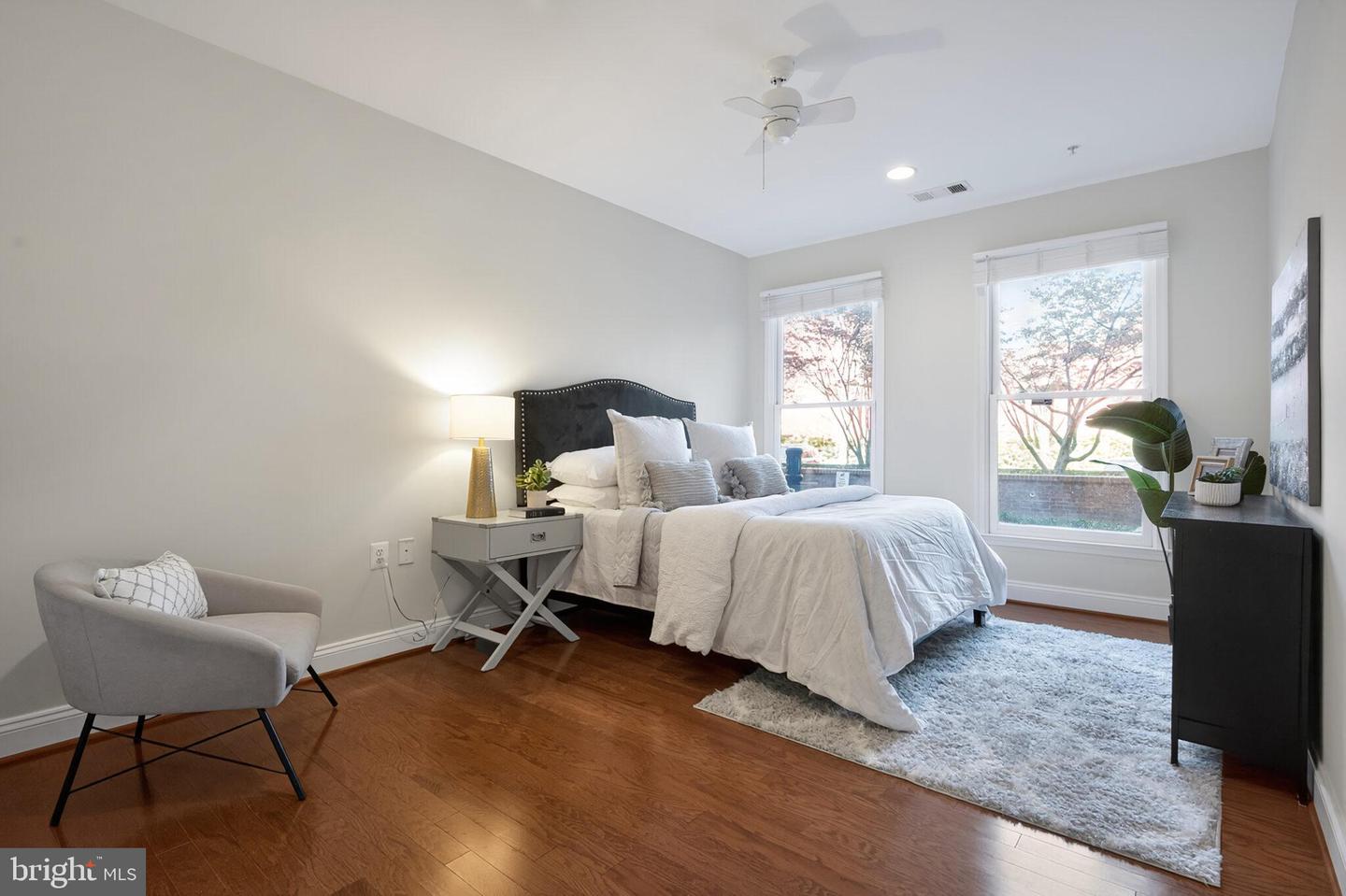 1115 CAMERON ST #119, ALEXANDRIA, Virginia 22314, 2 Bedrooms Bedrooms, ,2 BathroomsBathrooms,Residential,For sale,1115 CAMERON ST #119,VAAX2050470 MLS # VAAX2050470