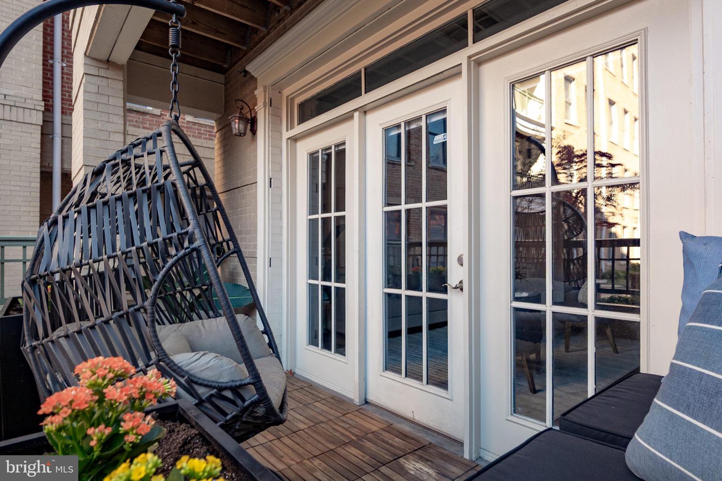 1115 CAMERON ST #119, ALEXANDRIA, Virginia 22314, 2 Bedrooms Bedrooms, ,2 BathroomsBathrooms,Residential,For sale,1115 CAMERON ST #119,VAAX2050470 MLS # VAAX2050470