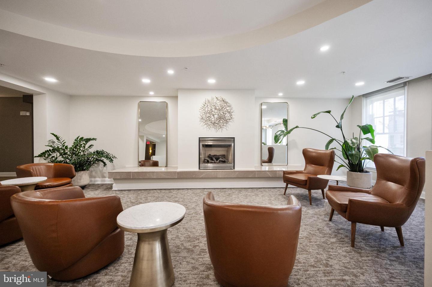 1115 CAMERON ST #119, ALEXANDRIA, Virginia 22314, 2 Bedrooms Bedrooms, ,2 BathroomsBathrooms,Residential,For sale,1115 CAMERON ST #119,VAAX2050470 MLS # VAAX2050470