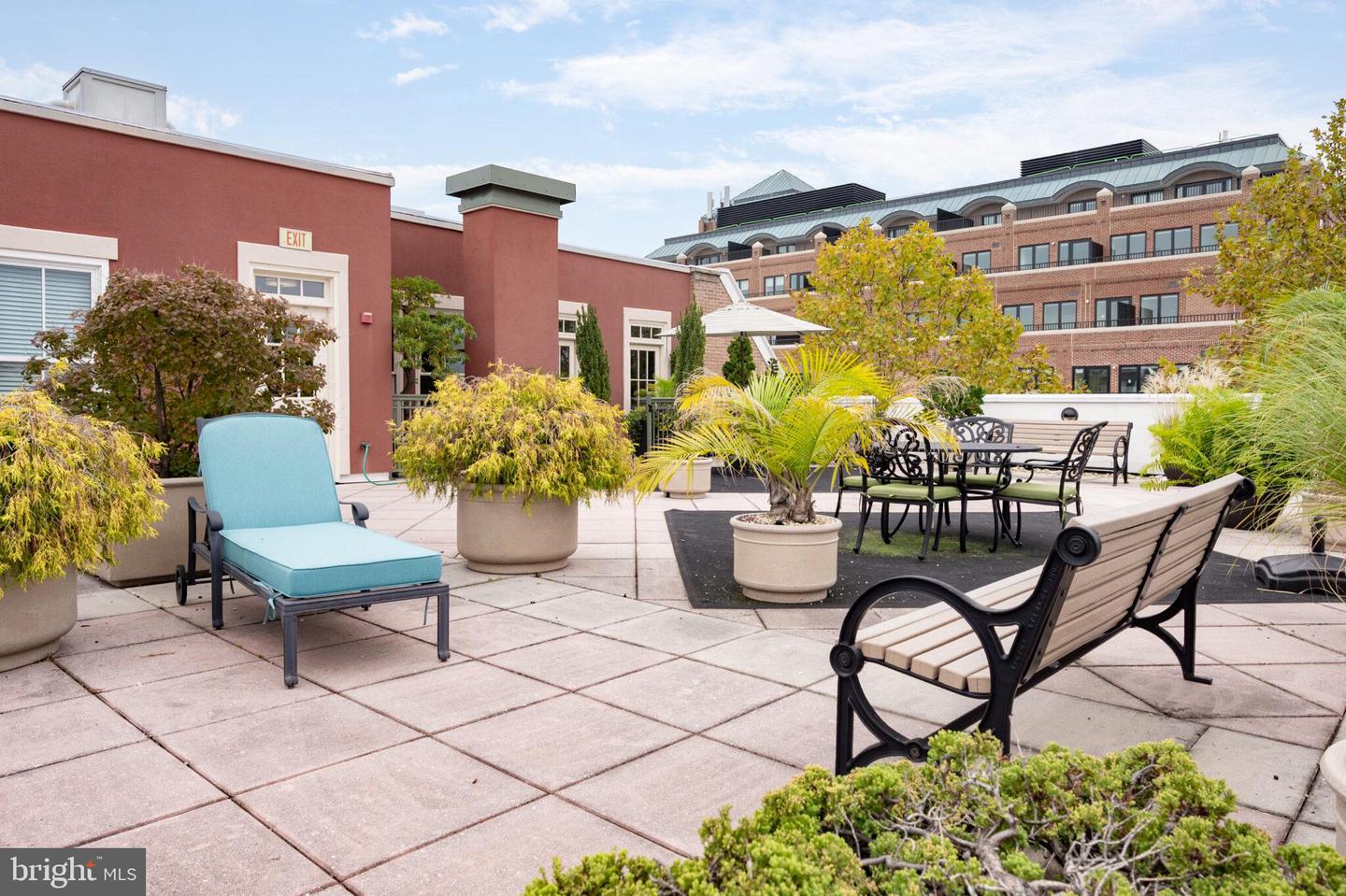 1115 CAMERON ST #119, ALEXANDRIA, Virginia 22314, 2 Bedrooms Bedrooms, ,2 BathroomsBathrooms,Residential,For sale,1115 CAMERON ST #119,VAAX2050470 MLS # VAAX2050470