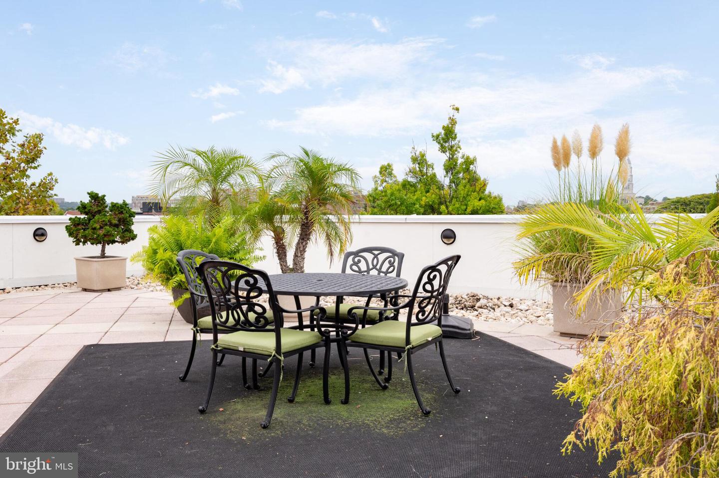 1115 CAMERON ST #119, ALEXANDRIA, Virginia 22314, 2 Bedrooms Bedrooms, ,2 BathroomsBathrooms,Residential,For sale,1115 CAMERON ST #119,VAAX2050470 MLS # VAAX2050470