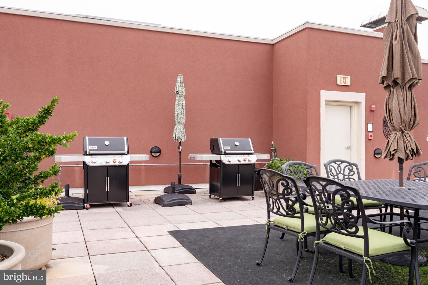 1115 CAMERON ST #119, ALEXANDRIA, Virginia 22314, 2 Bedrooms Bedrooms, ,2 BathroomsBathrooms,Residential,For sale,1115 CAMERON ST #119,VAAX2050470 MLS # VAAX2050470