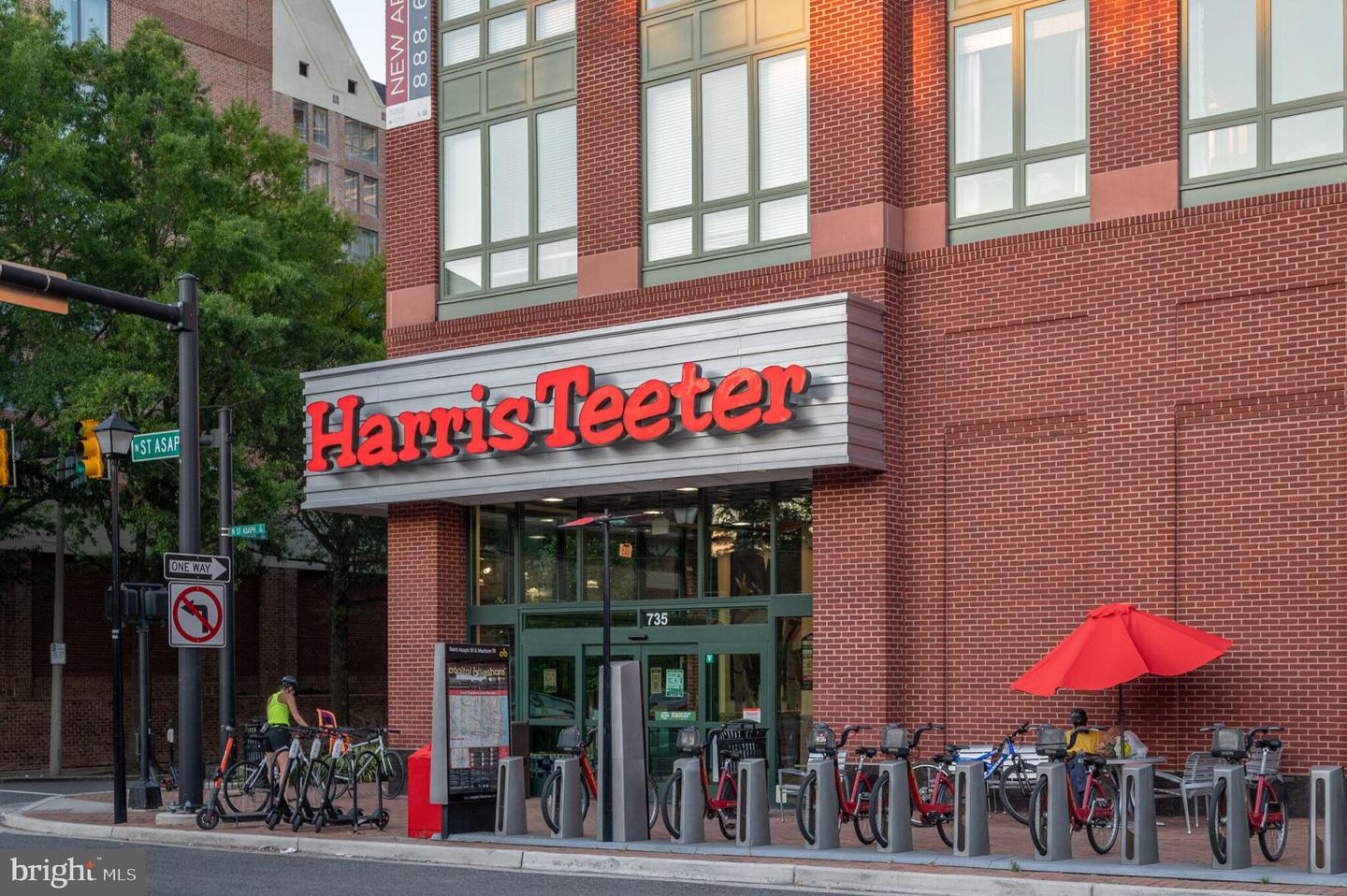 1115 CAMERON ST #119, ALEXANDRIA, Virginia 22314, 2 Bedrooms Bedrooms, ,2 BathroomsBathrooms,Residential,For sale,1115 CAMERON ST #119,VAAX2050470 MLS # VAAX2050470