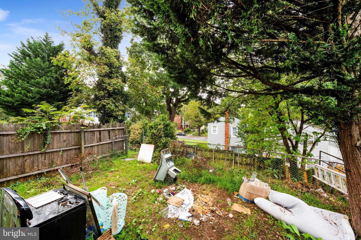 4225 GAULT PL NE, WASHINGTON, District Of Columbia 20019, 3 Bedrooms Bedrooms, 5 Rooms Rooms,2 BathroomsBathrooms,Residential,For sale,4225 GAULT PL NE,DCDC2226012 MLS # DCDC2226012