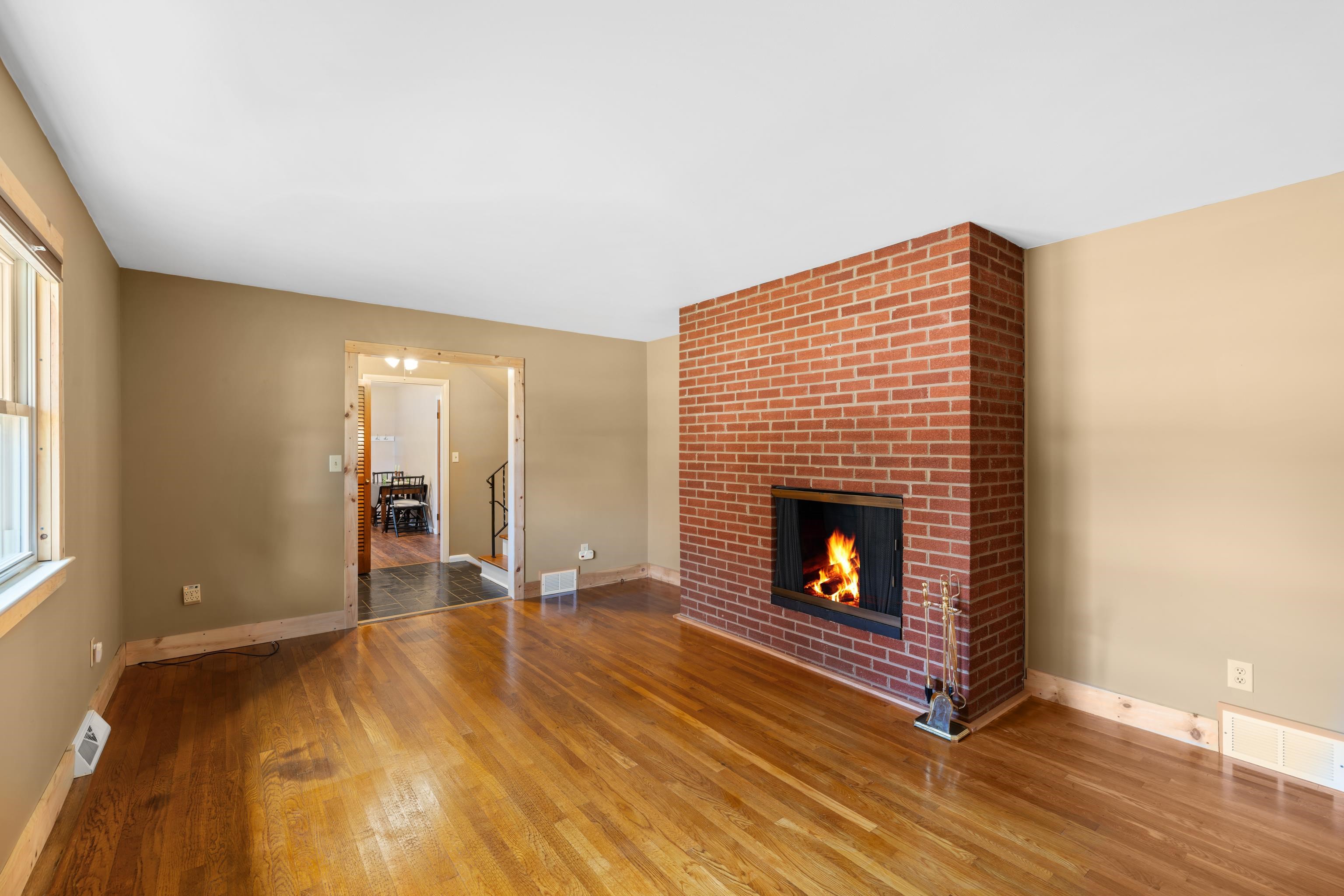 1358 KEESLING AVE, WAYNESBORO, Virginia 22980, 4 Bedrooms Bedrooms, ,1 BathroomBathrooms,Residential,1358 KEESLING AVE,671008 MLS # 671008 1358 KEESLING AVE, WAYNESBORO, Virginia 22980, 4 Bedrooms Bedrooms, ,1 BathroomBathrooms,Residential,1358 KEESLING AVE,671008 MLS # 671008