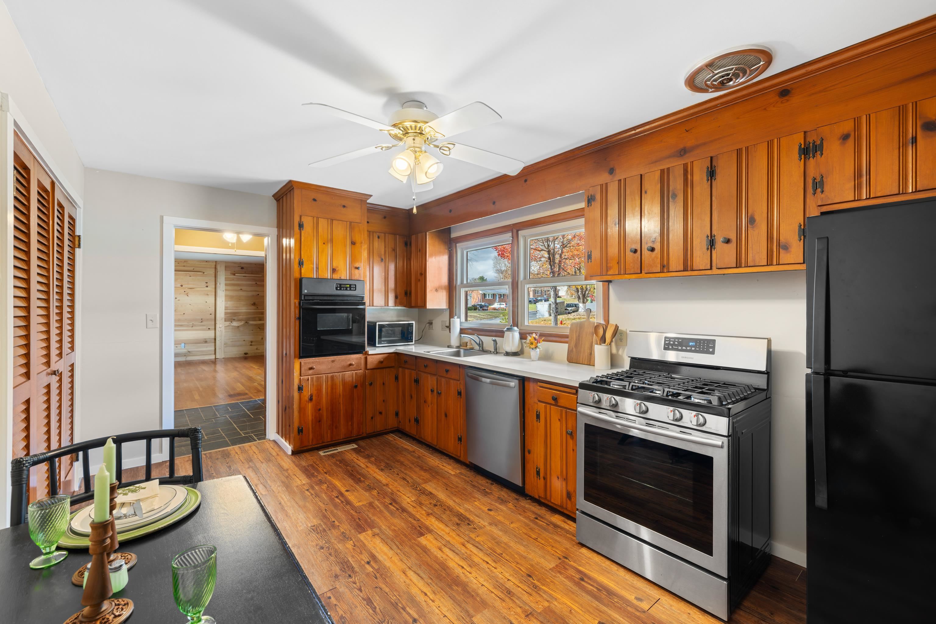 1358 KEESLING AVE, WAYNESBORO, Virginia 22980, 4 Bedrooms Bedrooms, ,1 BathroomBathrooms,Residential,1358 KEESLING AVE,671008 MLS # 671008 1358 KEESLING AVE, WAYNESBORO, Virginia 22980, 4 Bedrooms Bedrooms, ,1 BathroomBathrooms,Residential,1358 KEESLING AVE,671008 MLS # 671008