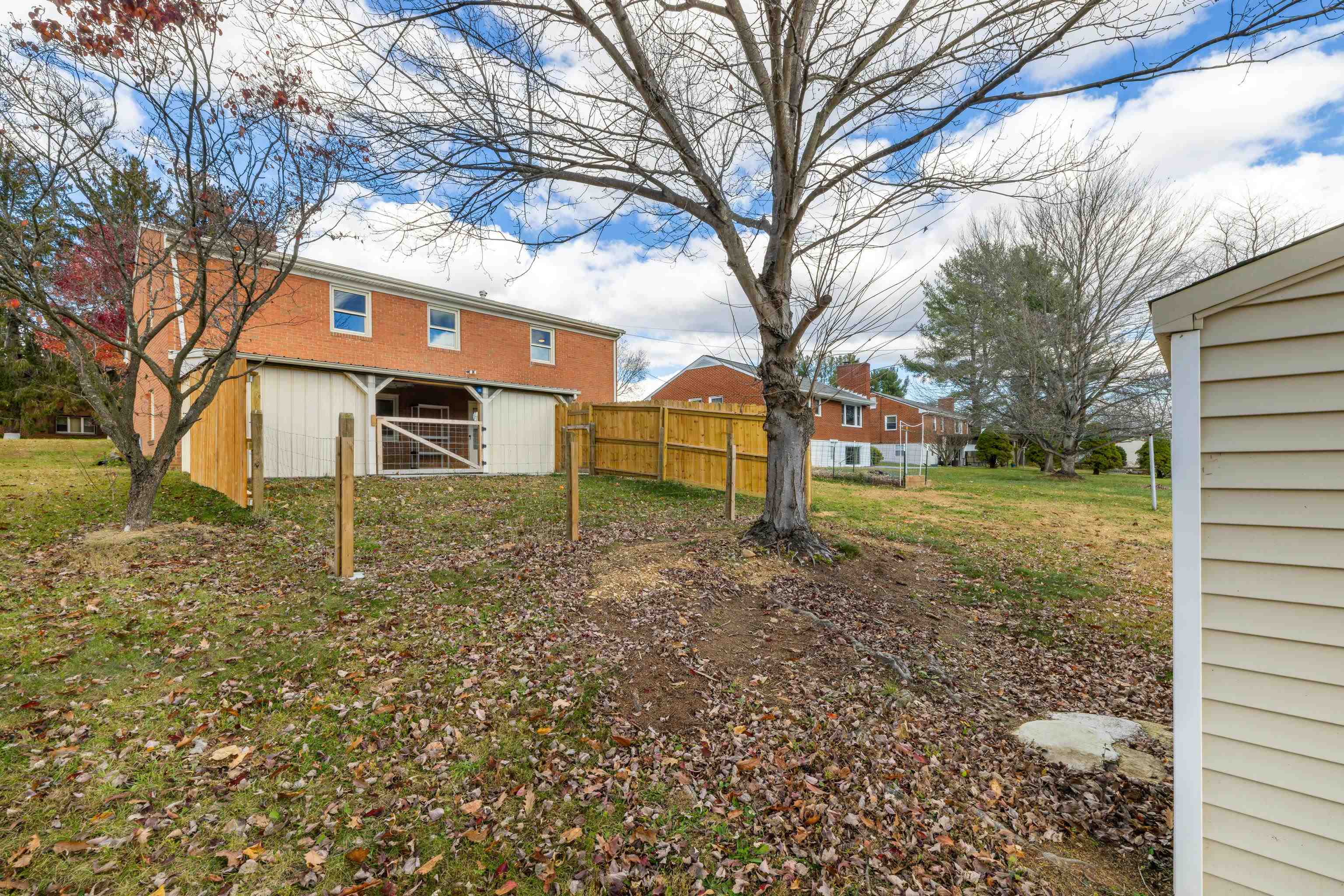 1358 KEESLING AVE, WAYNESBORO, Virginia 22980, 4 Bedrooms Bedrooms, ,1 BathroomBathrooms,Residential,1358 KEESLING AVE,671008 MLS # 671008 1358 KEESLING AVE, WAYNESBORO, Virginia 22980, 4 Bedrooms Bedrooms, ,1 BathroomBathrooms,Residential,1358 KEESLING AVE,671008 MLS # 671008