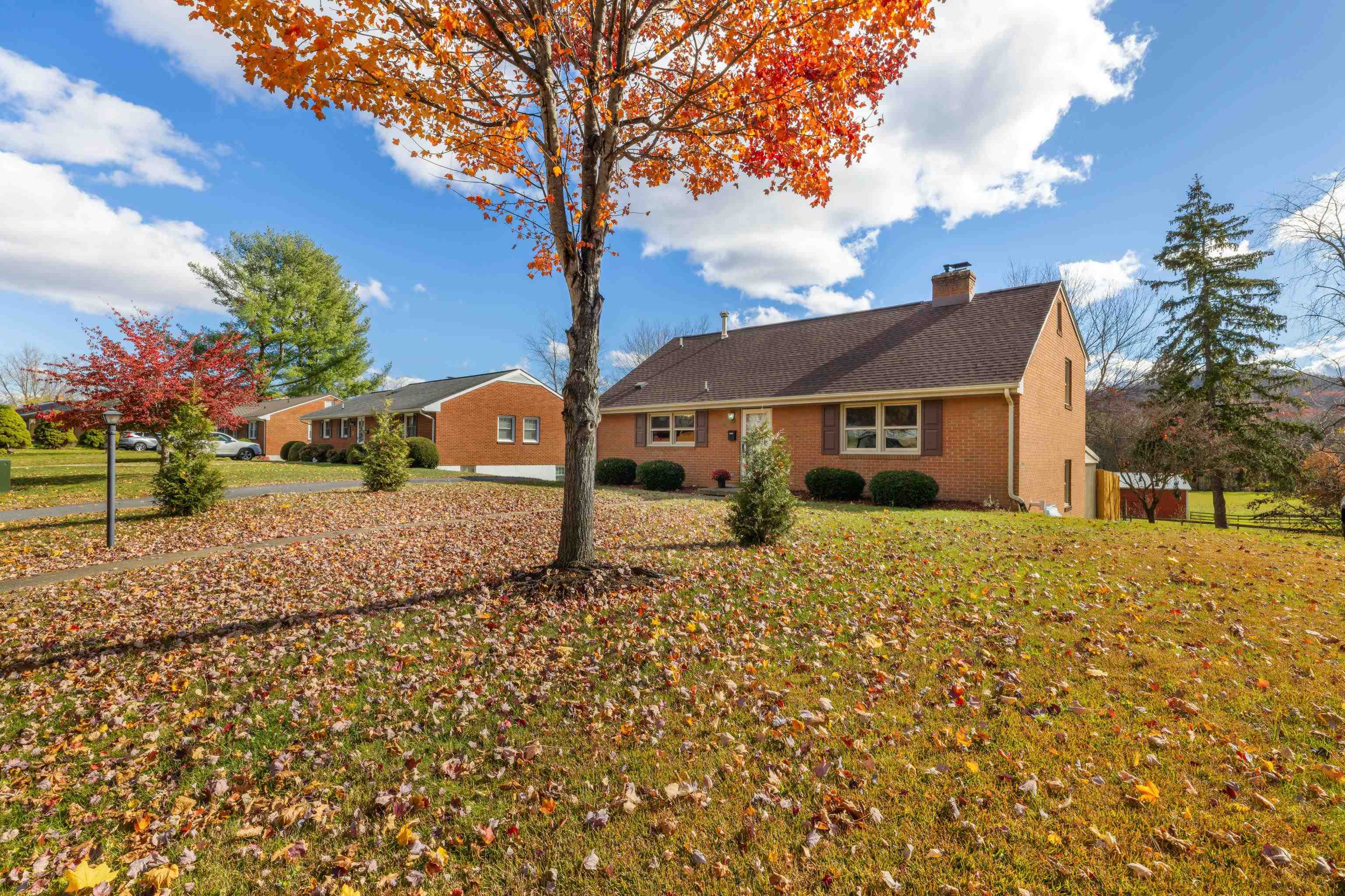 1358 KEESLING AVE, WAYNESBORO, Virginia 22980, 4 Bedrooms Bedrooms, ,1 BathroomBathrooms,Residential,1358 KEESLING AVE,671008 MLS # 671008 1358 KEESLING AVE, WAYNESBORO, Virginia 22980, 4 Bedrooms Bedrooms, ,1 BathroomBathrooms,Residential,1358 KEESLING AVE,671008 MLS # 671008