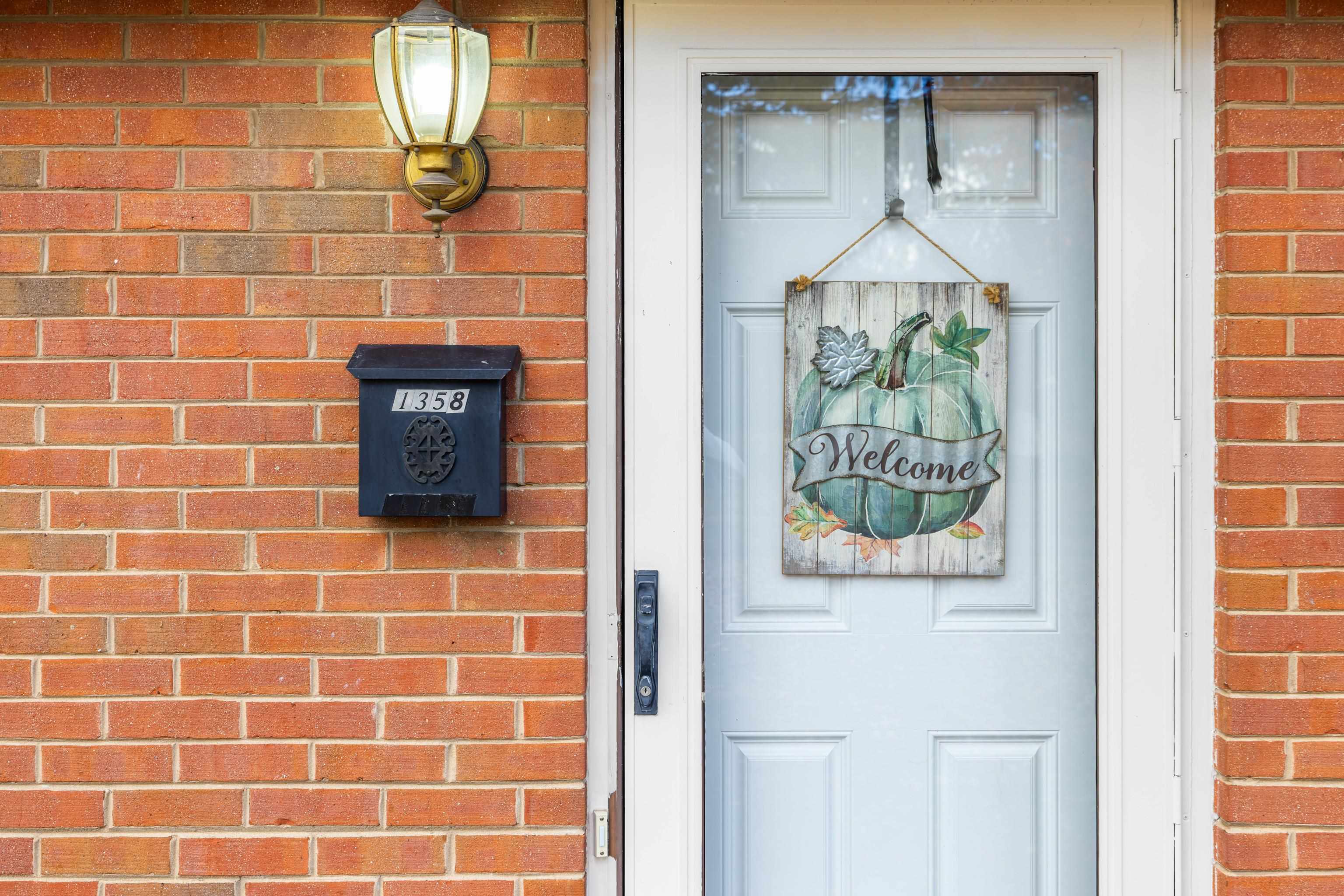 1358 KEESLING AVE, WAYNESBORO, Virginia 22980, 4 Bedrooms Bedrooms, ,1 BathroomBathrooms,Residential,1358 KEESLING AVE,671008 MLS # 671008 1358 KEESLING AVE, WAYNESBORO, Virginia 22980, 4 Bedrooms Bedrooms, ,1 BathroomBathrooms,Residential,1358 KEESLING AVE,671008 MLS # 671008