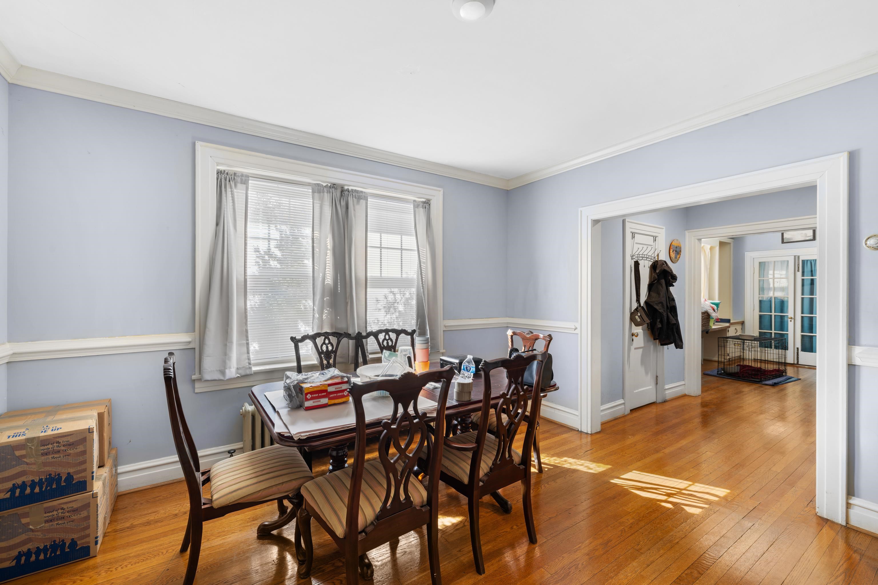 705 RICHMOND AVE, STAUNTON, Virginia 24401, 5 Bedrooms Bedrooms, ,3 BathroomsBathrooms,Residential,705 RICHMOND AVE,671009 MLS # 671009 705 RICHMOND AVE, STAUNTON, Virginia 24401, 5 Bedrooms Bedrooms, ,3 BathroomsBathrooms,Residential,705 RICHMOND AVE,671009 MLS # 671009