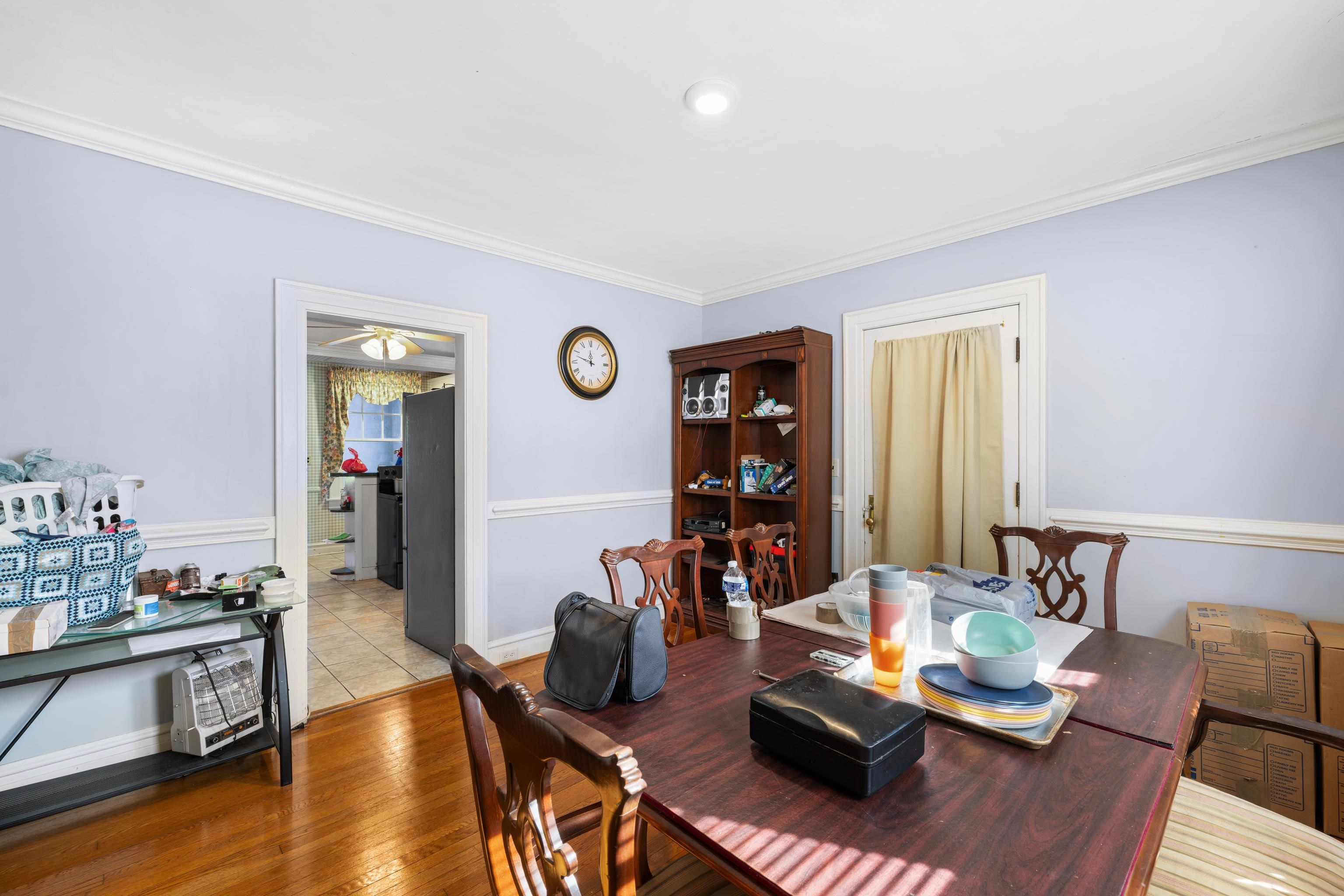 705 RICHMOND AVE, STAUNTON, Virginia 24401, 5 Bedrooms Bedrooms, ,3 BathroomsBathrooms,Residential,705 RICHMOND AVE,671009 MLS # 671009 705 RICHMOND AVE, STAUNTON, Virginia 24401, 5 Bedrooms Bedrooms, ,3 BathroomsBathrooms,Residential,705 RICHMOND AVE,671009 MLS # 671009