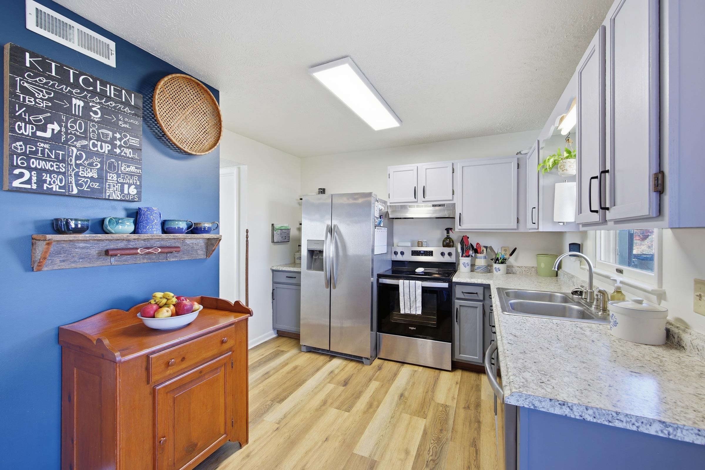 163 E RESERVOIR RD, WOODSTOCK, Virginia 22664, 2 Bedrooms Bedrooms, ,1 BathroomBathrooms,Residential,163 E RESERVOIR RD,671010 MLS # 671010