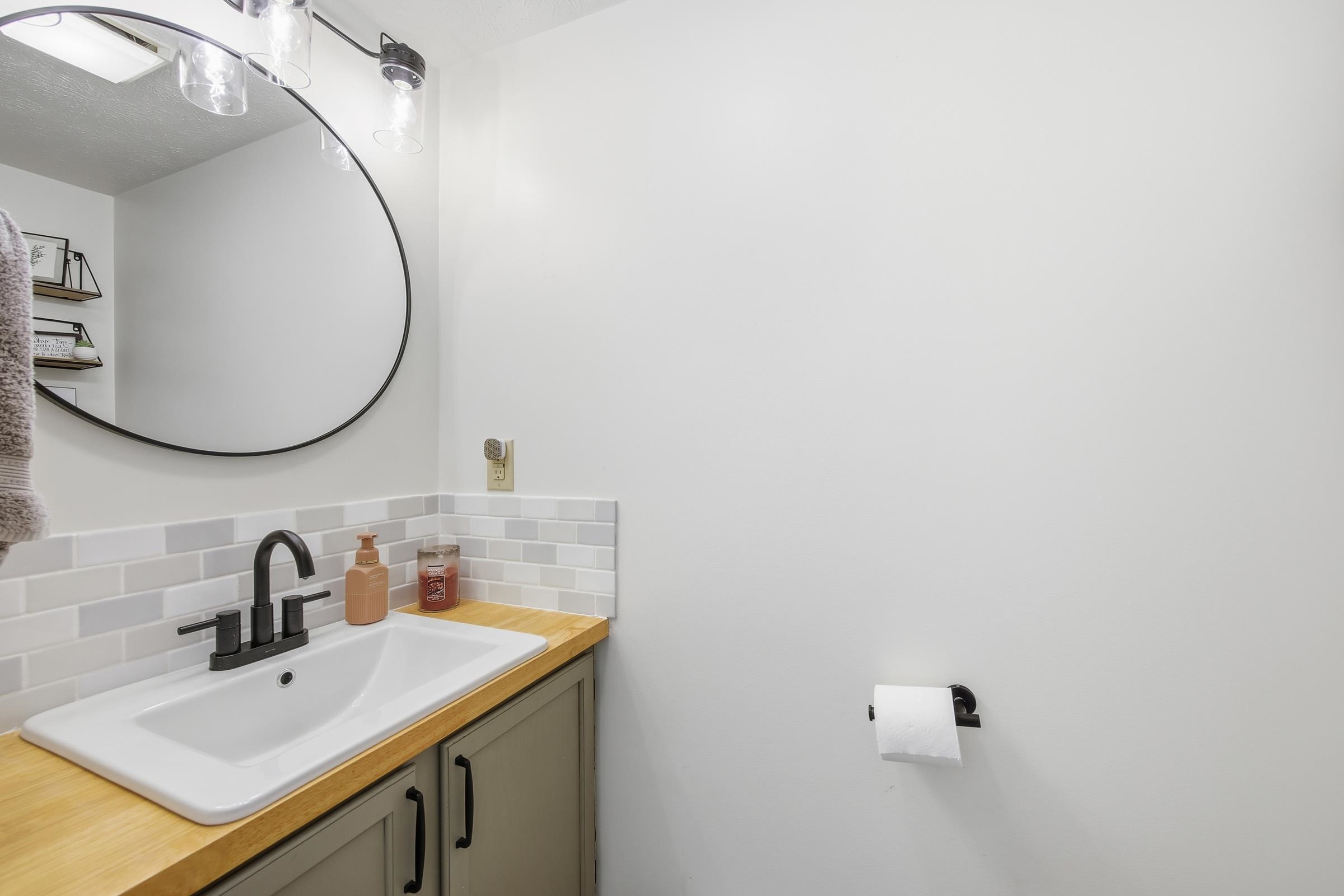 163 E RESERVOIR RD, WOODSTOCK, Virginia 22664, 2 Bedrooms Bedrooms, ,1 BathroomBathrooms,Residential,163 E RESERVOIR RD,671010 MLS # 671010