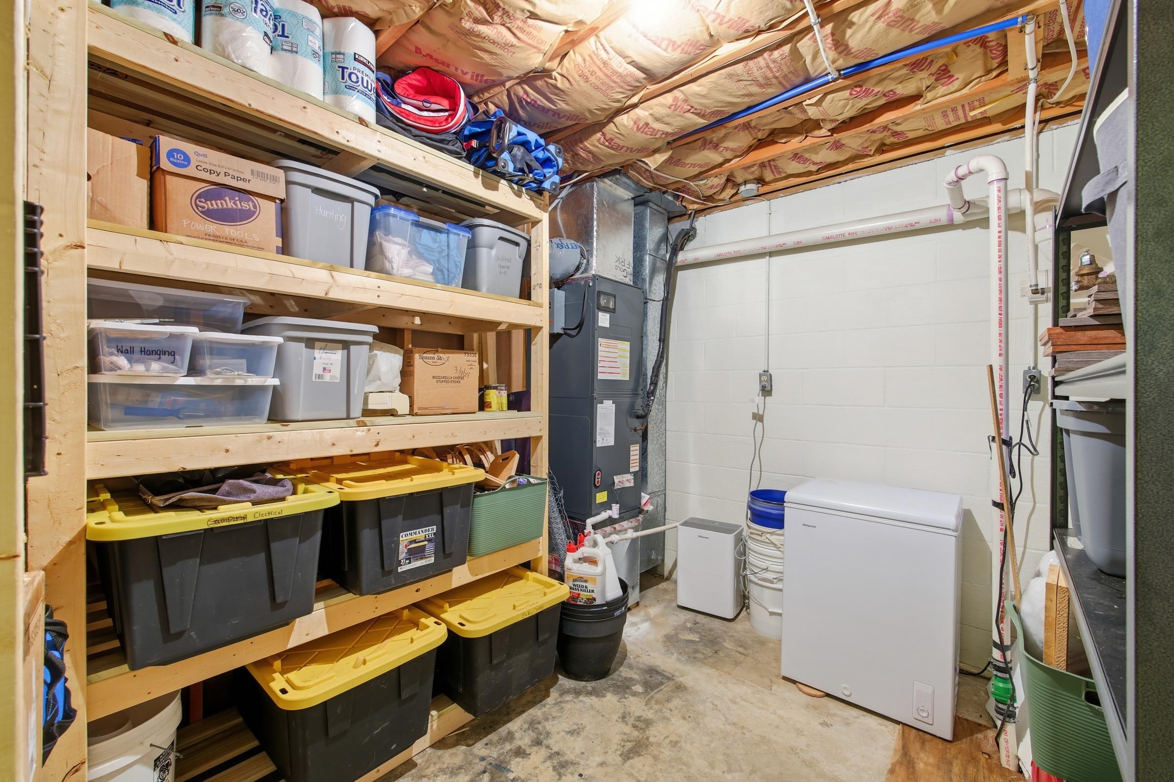 163 E RESERVOIR RD, WOODSTOCK, Virginia 22664, 2 Bedrooms Bedrooms, ,1 BathroomBathrooms,Residential,163 E RESERVOIR RD,671010 MLS # 671010