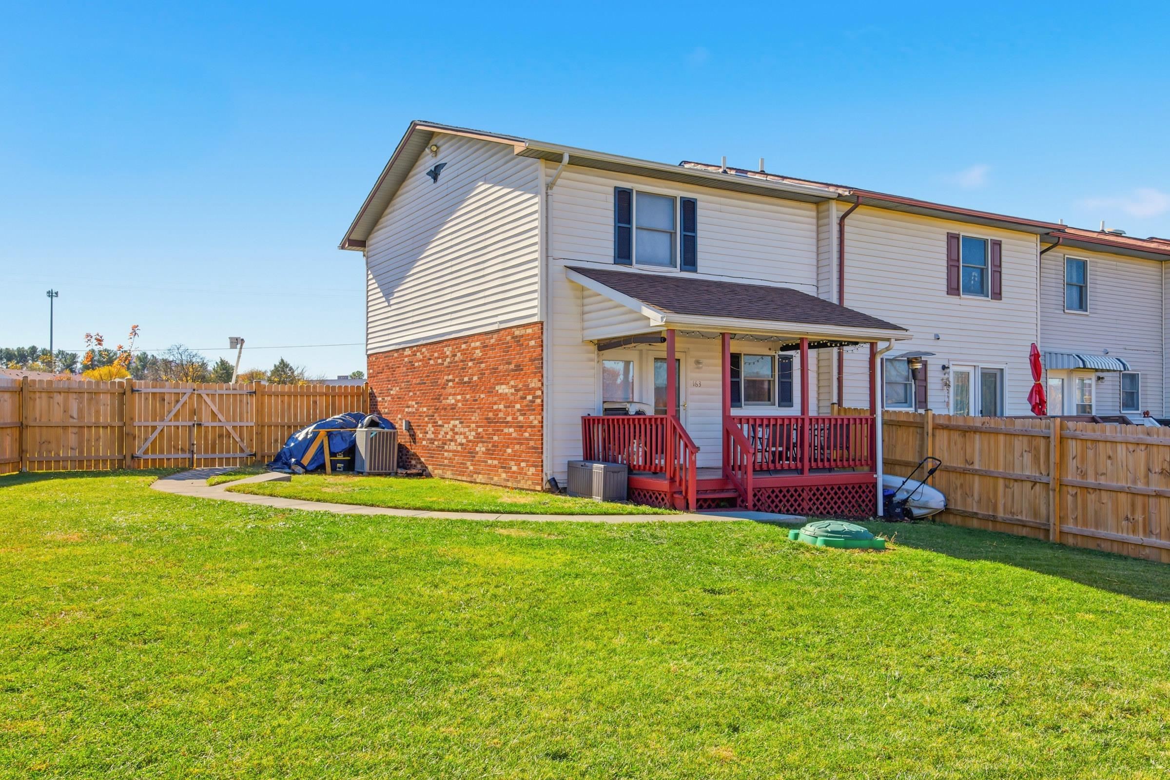 163 E RESERVOIR RD, WOODSTOCK, Virginia 22664, 2 Bedrooms Bedrooms, ,1 BathroomBathrooms,Residential,163 E RESERVOIR RD,671010 MLS # 671010