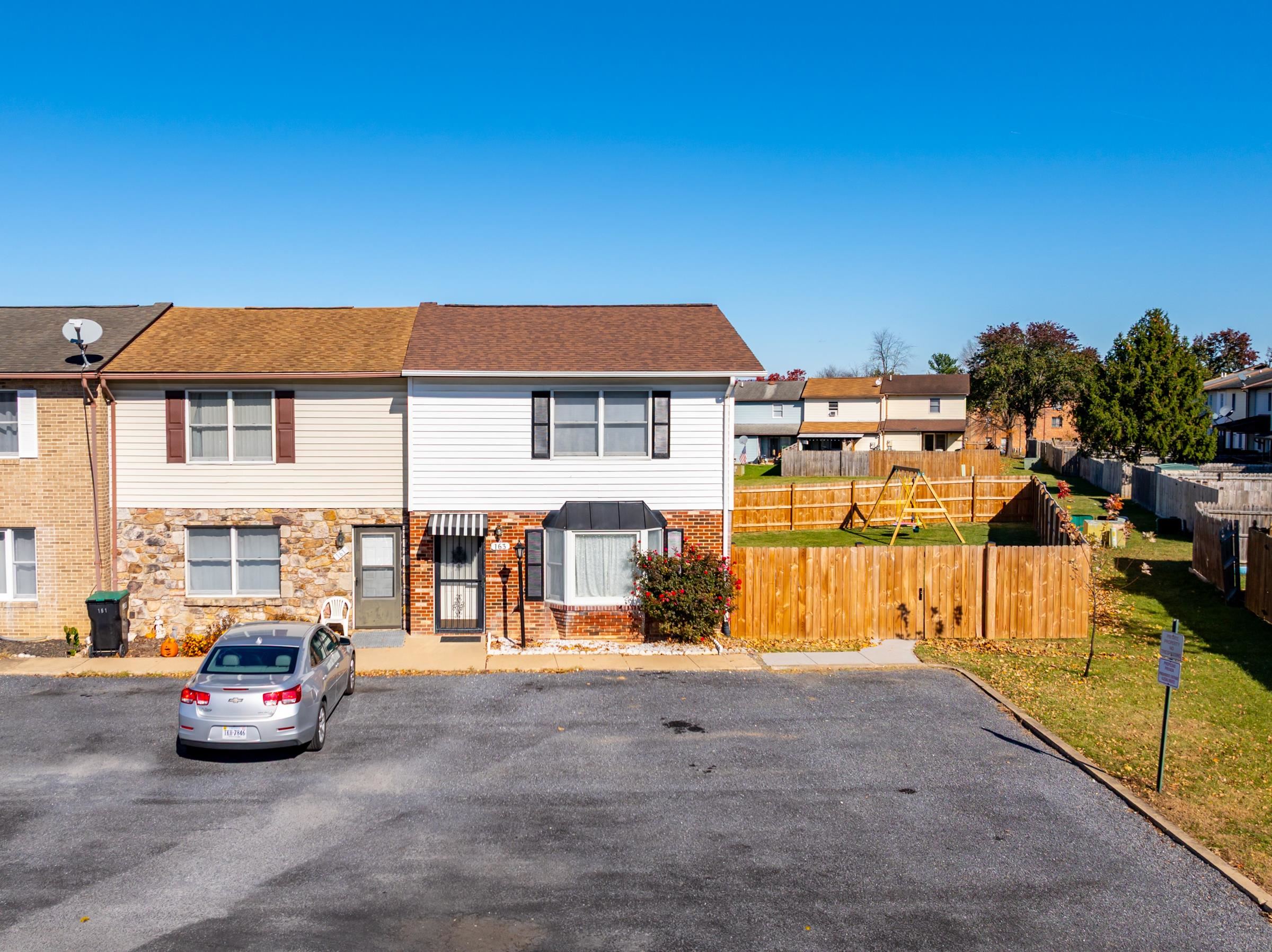 163 E RESERVOIR RD, WOODSTOCK, Virginia 22664, 2 Bedrooms Bedrooms, ,1 BathroomBathrooms,Residential,163 E RESERVOIR RD,671010 MLS # 671010