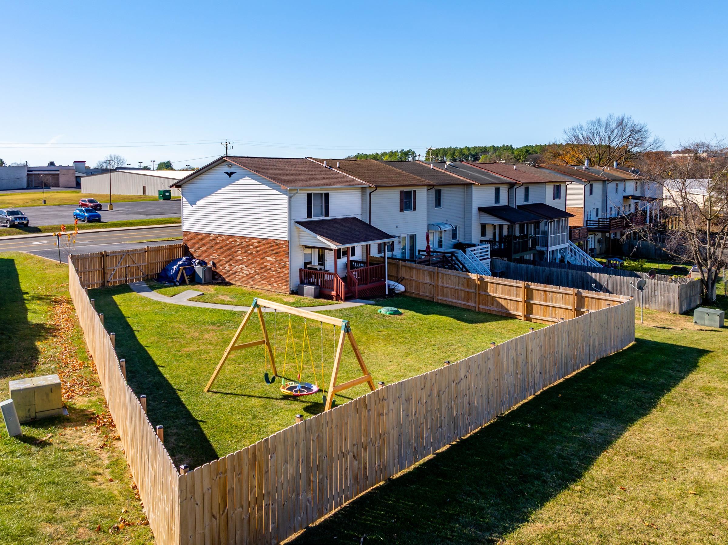 163 E RESERVOIR RD, WOODSTOCK, Virginia 22664, 2 Bedrooms Bedrooms, ,1 BathroomBathrooms,Residential,163 E RESERVOIR RD,671010 MLS # 671010