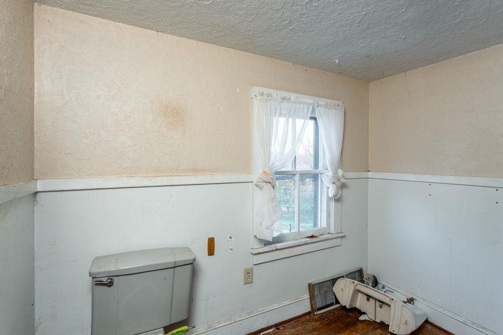 3190 WINSINGER DR, BROADWAY, Virginia 22815, 4 Bedrooms Bedrooms, ,1 BathroomBathrooms,Residential,3190 WINSINGER DR,671017 MLS # 671017