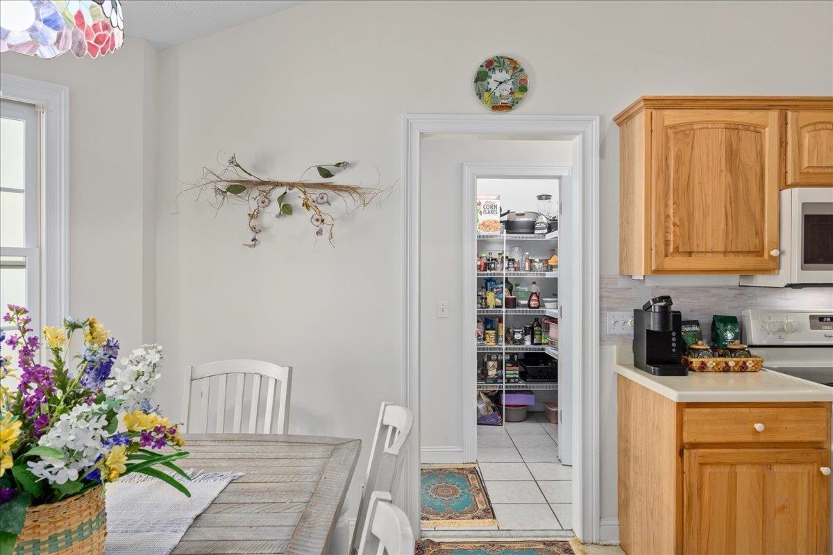 2915 BARRINGTON DR, ROCKINGHAM, Virginia 22801, 3 Bedrooms Bedrooms, ,2 BathroomsBathrooms,Residential,2915 BARRINGTON DR,671020 MLS # 671020 2915 BARRINGTON DR, ROCKINGHAM, Virginia 22801, 3 Bedrooms Bedrooms, ,2 BathroomsBathrooms,Residential,2915 BARRINGTON DR,671020 MLS # 671020