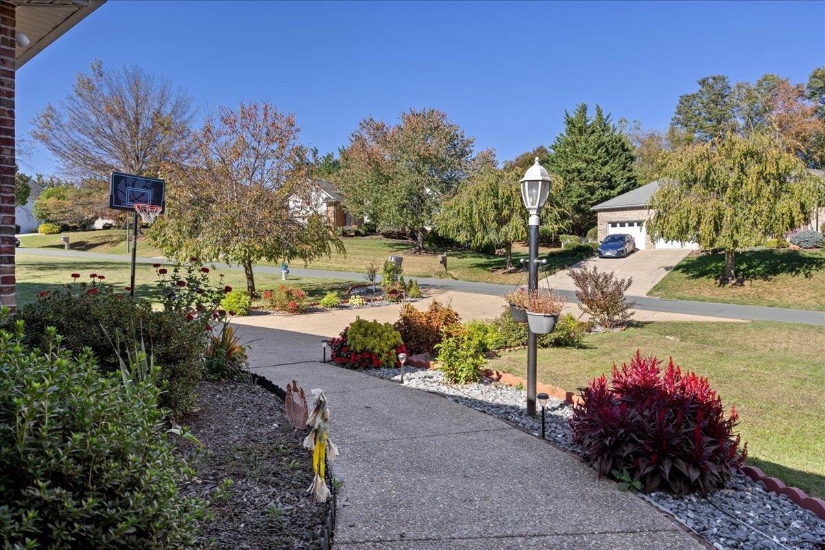 2915 BARRINGTON DR, ROCKINGHAM, Virginia 22801, 3 Bedrooms Bedrooms, ,2 BathroomsBathrooms,Residential,2915 BARRINGTON DR,671020 MLS # 671020 2915 BARRINGTON DR, ROCKINGHAM, Virginia 22801, 3 Bedrooms Bedrooms, ,2 BathroomsBathrooms,Residential,2915 BARRINGTON DR,671020 MLS # 671020