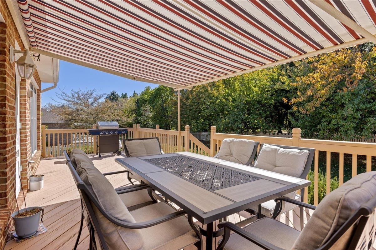 2915 BARRINGTON DR, ROCKINGHAM, Virginia 22801, 3 Bedrooms Bedrooms, ,2 BathroomsBathrooms,Residential,2915 BARRINGTON DR,671020 MLS # 671020 2915 BARRINGTON DR, ROCKINGHAM, Virginia 22801, 3 Bedrooms Bedrooms, ,2 BathroomsBathrooms,Residential,2915 BARRINGTON DR,671020 MLS # 671020