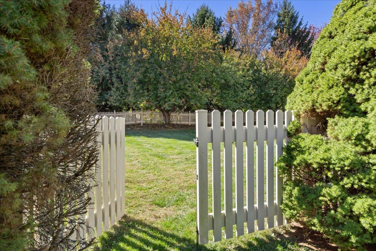 2915 BARRINGTON DR, ROCKINGHAM, Virginia 22801, 3 Bedrooms Bedrooms, ,2 BathroomsBathrooms,Residential,2915 BARRINGTON DR,671020 MLS # 671020 2915 BARRINGTON DR, ROCKINGHAM, Virginia 22801, 3 Bedrooms Bedrooms, ,2 BathroomsBathrooms,Residential,2915 BARRINGTON DR,671020 MLS # 671020