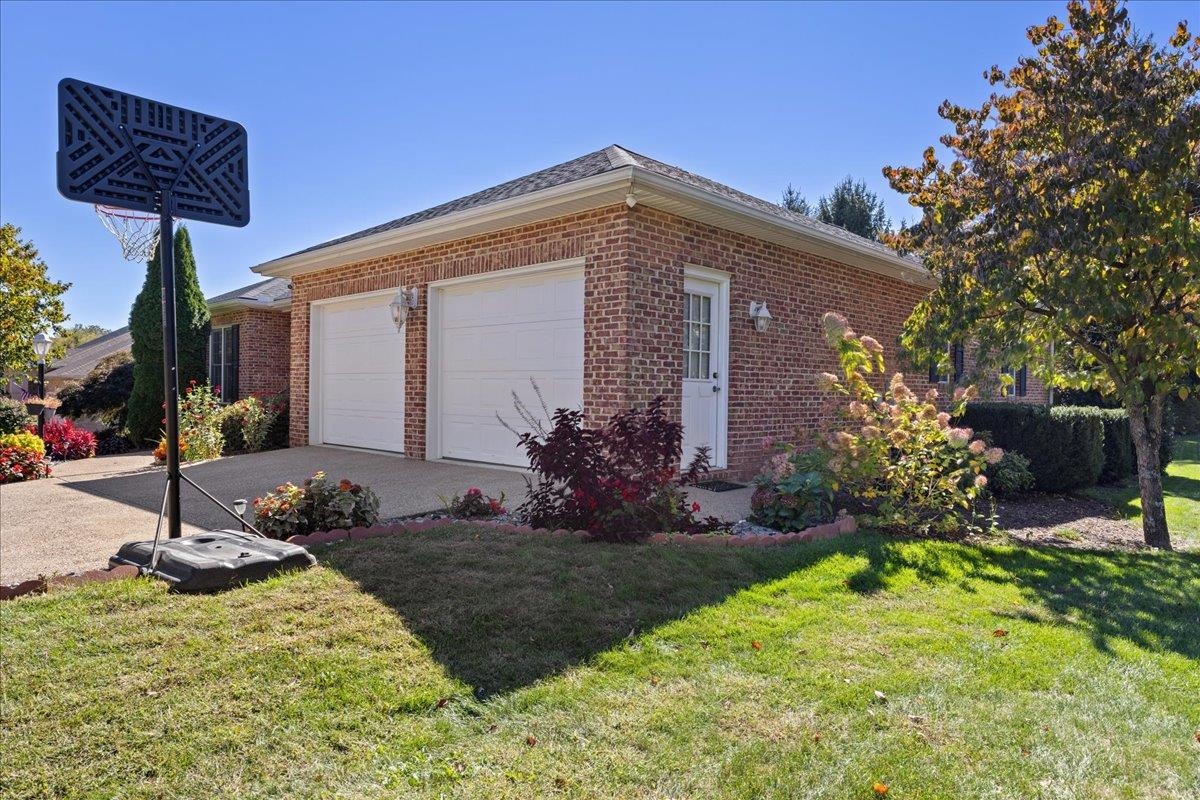 2915 BARRINGTON DR, ROCKINGHAM, Virginia 22801, 3 Bedrooms Bedrooms, ,2 BathroomsBathrooms,Residential,2915 BARRINGTON DR,671020 MLS # 671020 2915 BARRINGTON DR, ROCKINGHAM, Virginia 22801, 3 Bedrooms Bedrooms, ,2 BathroomsBathrooms,Residential,2915 BARRINGTON DR,671020 MLS # 671020