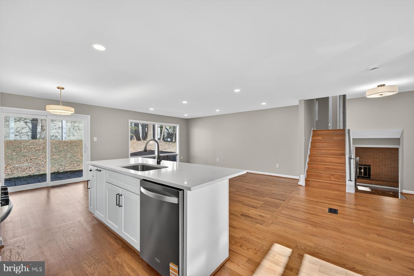 10230 ANTIETAM AVE, FAIRFAX, Virginia 22030, 5 Bedrooms Bedrooms, ,2 BathroomsBathrooms,Residential,For sale,10230 ANTIETAM AVE,VAFC2007188 MLS # VAFC2007188