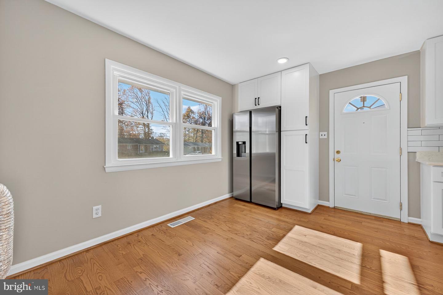 10230 ANTIETAM AVE, FAIRFAX, Virginia 22030, 5 Bedrooms Bedrooms, ,2 BathroomsBathrooms,Residential,For sale,10230 ANTIETAM AVE,VAFC2007188 MLS # VAFC2007188