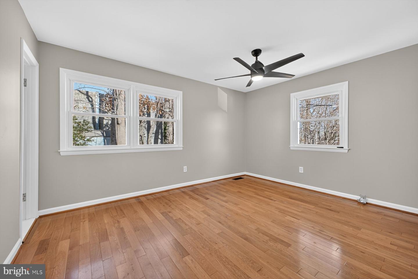 10230 ANTIETAM AVE, FAIRFAX, Virginia 22030, 5 Bedrooms Bedrooms, ,2 BathroomsBathrooms,Residential,For sale,10230 ANTIETAM AVE,VAFC2007188 MLS # VAFC2007188