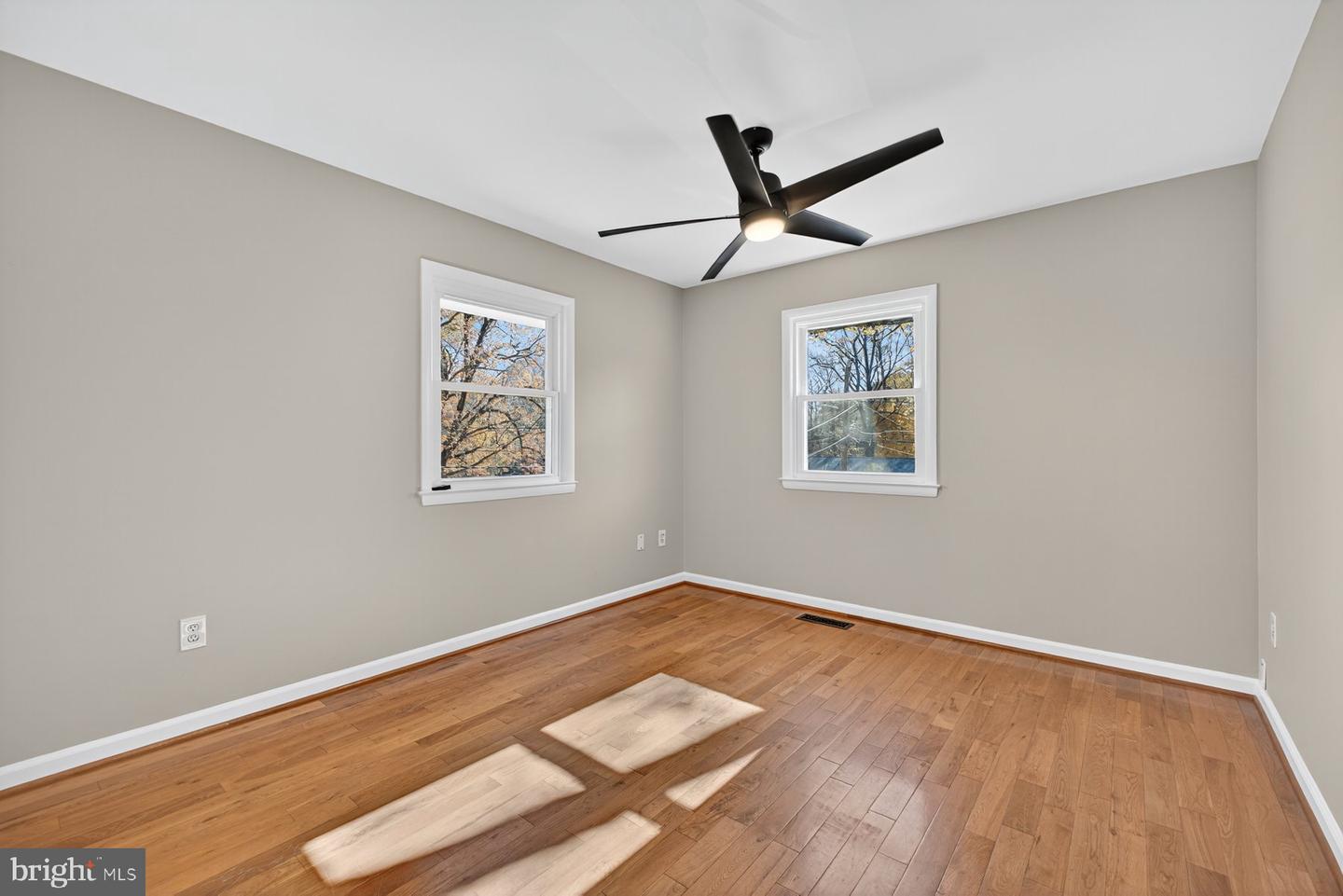 10230 ANTIETAM AVE, FAIRFAX, Virginia 22030, 5 Bedrooms Bedrooms, ,2 BathroomsBathrooms,Residential,For sale,10230 ANTIETAM AVE,VAFC2007188 MLS # VAFC2007188