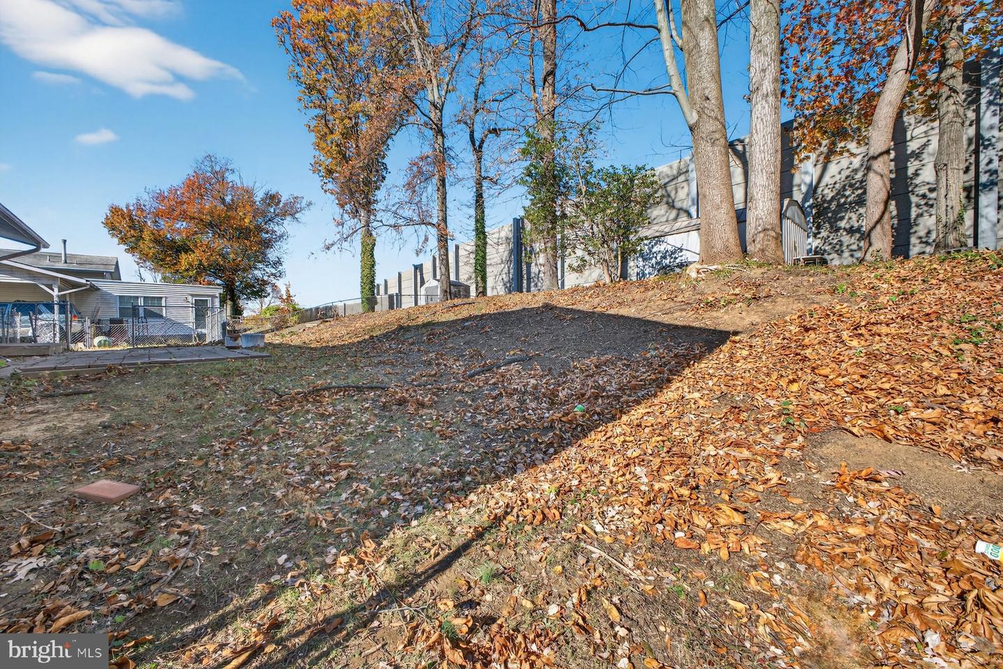 10230 ANTIETAM AVE, FAIRFAX, Virginia 22030, 5 Bedrooms Bedrooms, ,2 BathroomsBathrooms,Residential,For sale,10230 ANTIETAM AVE,VAFC2007188 MLS # VAFC2007188