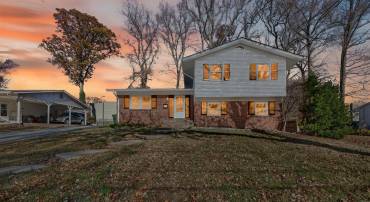 10230 ANTIETAM AVE, FAIRFAX, Virginia 22030, 5 Bedrooms Bedrooms, ,2 BathroomsBathrooms,Residential,For sale,10230 ANTIETAM AVE,VAFC2007188 MLS # VAFC2007188