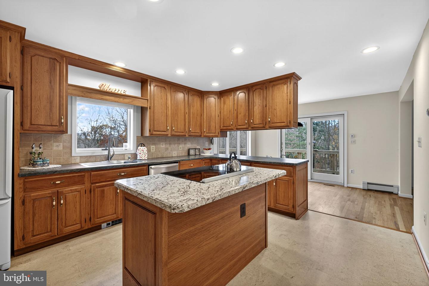 8423 LOCK LN, WARRENTON, Virginia 20186, 3 Bedrooms Bedrooms, ,3 BathroomsBathrooms,Residential,For sale,8423 LOCK LN,VAFQ2019374 MLS # VAFQ2019374