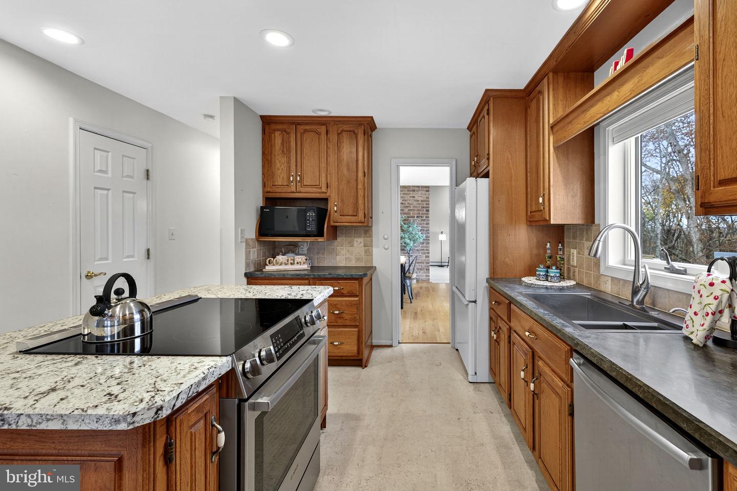 8423 LOCK LN, WARRENTON, Virginia 20186, 3 Bedrooms Bedrooms, ,3 BathroomsBathrooms,Residential,For sale,8423 LOCK LN,VAFQ2019374 MLS # VAFQ2019374