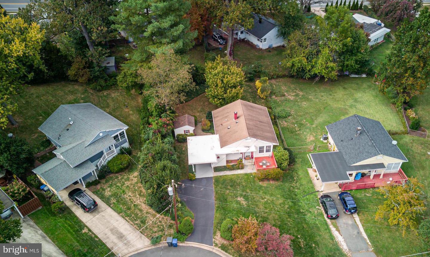 7124 WADE PL, FALLS CHURCH, Virginia 22042, 3 Bedrooms Bedrooms, 11 Rooms Rooms,2 BathroomsBathrooms,Residential,For sale,7124 WADE PL,VAFX2274674 MLS # VAFX2274674