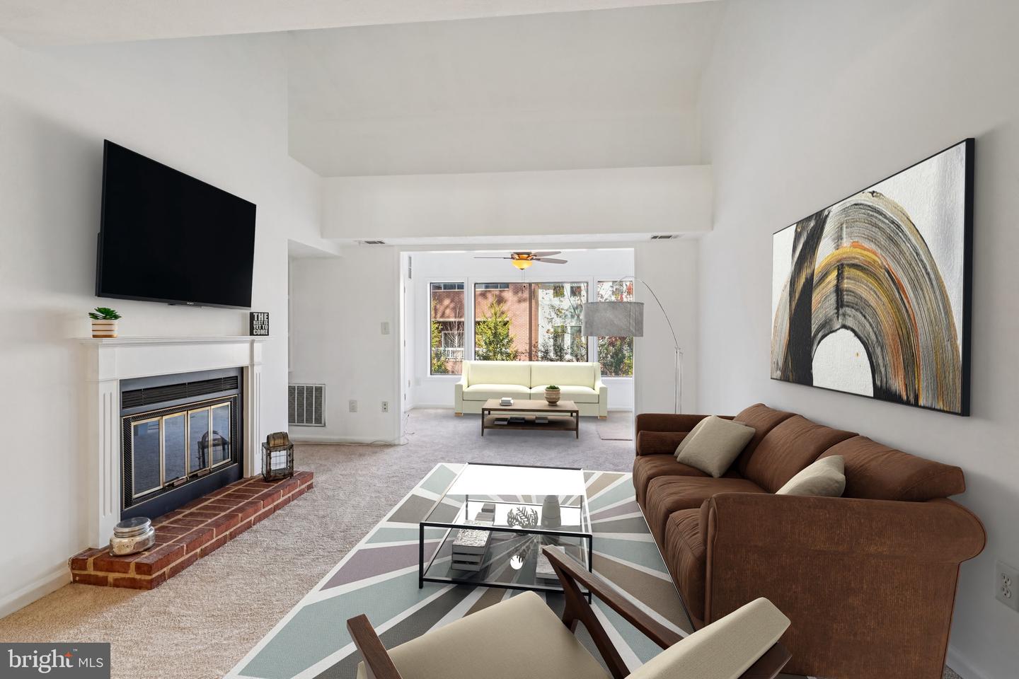 2203 HUNTERS RUN DR, RESTON, Virginia 20191, 2 Bedrooms Bedrooms, ,2 BathroomsBathrooms,Residential,For sale,2203 HUNTERS RUN DR,VAFX2275078 MLS # VAFX2275078