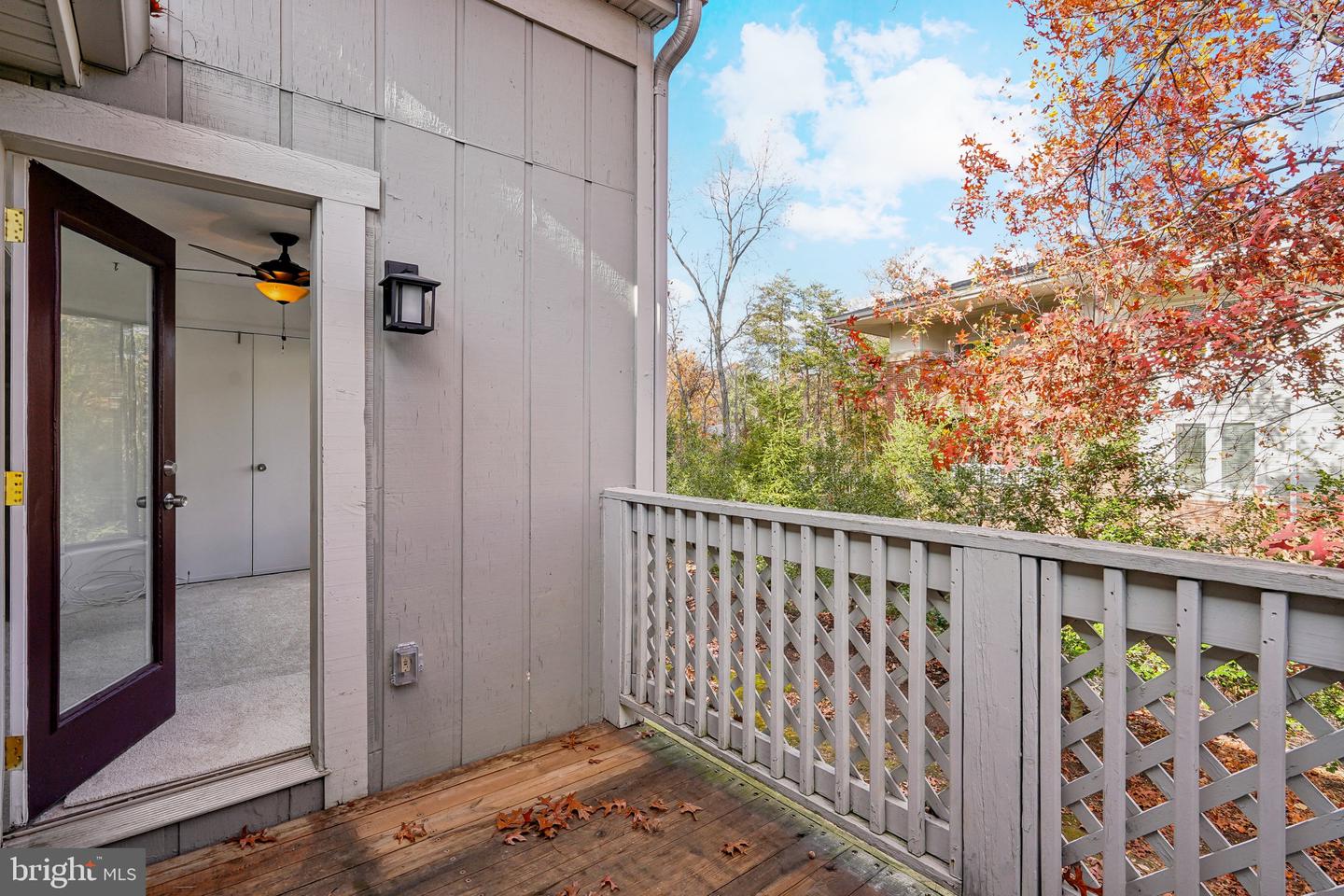 2203 HUNTERS RUN DR, RESTON, Virginia 20191, 2 Bedrooms Bedrooms, ,2 BathroomsBathrooms,Residential,For sale,2203 HUNTERS RUN DR,VAFX2275078 MLS # VAFX2275078