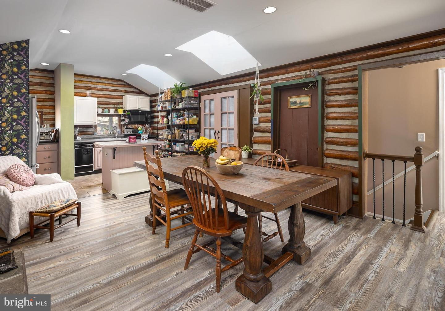 11999 MANNING RD, MANASSAS, Virginia 20112, 2 Bedrooms Bedrooms, ,2 BathroomsBathrooms,Residential,For sale,11999 MANNING RD,VAPW2106508 MLS # VAPW2106508