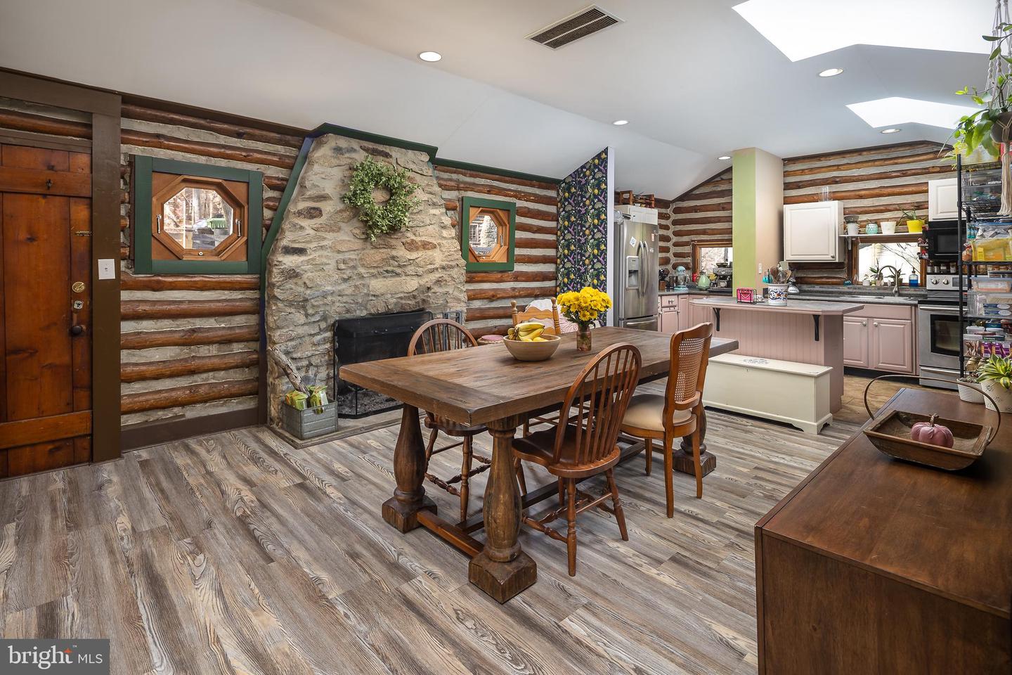 11999 MANNING RD, MANASSAS, Virginia 20112, 2 Bedrooms Bedrooms, ,2 BathroomsBathrooms,Residential,For sale,11999 MANNING RD,VAPW2106508 MLS # VAPW2106508