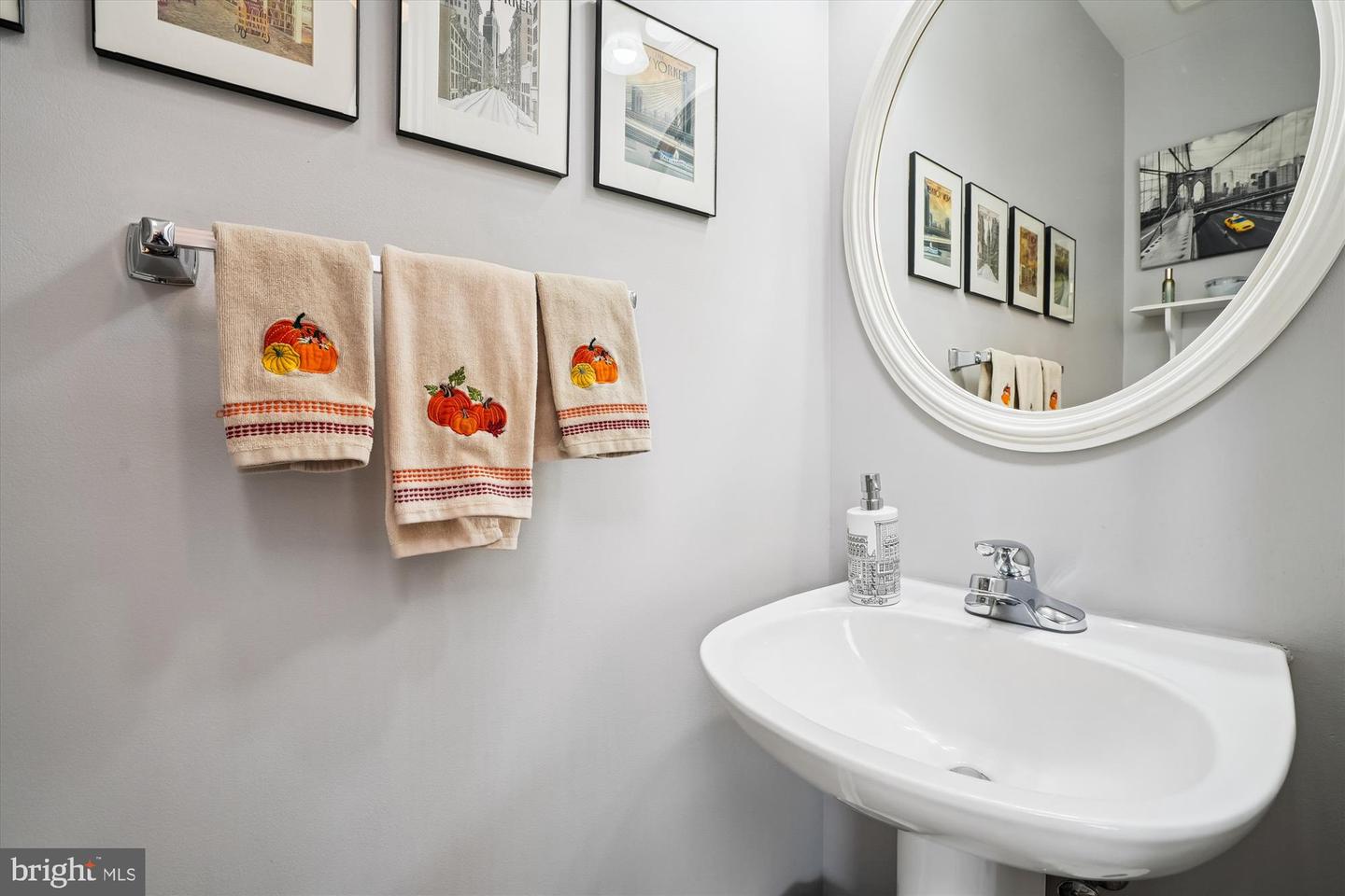 5126 LEATHERBACK RD, WOODBRIDGE, Virginia 22193, 4 Bedrooms Bedrooms, ,2 BathroomsBathrooms,Residential,For sale,5126 LEATHERBACK RD,VAPW2106640 MLS # VAPW2106640 5126 LEATHERBACK RD, WOODBRIDGE, Virginia 22193, 4 Bedrooms Bedrooms, ,2 BathroomsBathrooms,Residential,For sale,5126 LEATHERBACK RD,VAPW2106640 MLS # VAPW2106640