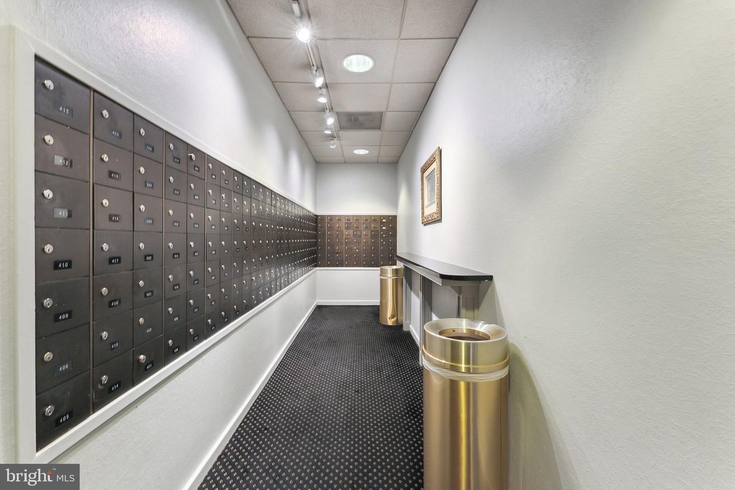 1800 OLD MEADOW RD #1204, MCLEAN, Virginia 22102, 2 Bedrooms Bedrooms, ,2 BathroomsBathrooms,Residential,For sale,1800 OLD MEADOW RD #1204,VAFX2276100 MLS # VAFX2276100