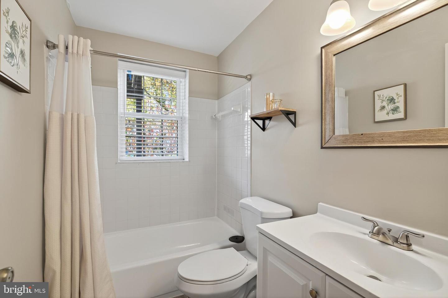 2942 S COLUMBUS ST #A2, ARLINGTON, Virginia 22206, 2 Bedrooms Bedrooms, ,2 BathroomsBathrooms,Residential,For sale,2942 S COLUMBUS ST #A2,VAAX2051268 MLS # VAAX2051268 2942 S COLUMBUS ST #A2, ARLINGTON, Virginia 22206, 2 Bedrooms Bedrooms, ,2 BathroomsBathrooms,Residential,For sale,2942 S COLUMBUS ST #A2,VAAX2051268 MLS # VAAX2051268