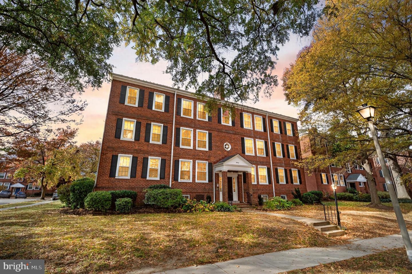 2942 S COLUMBUS ST #A2, ARLINGTON, Virginia 22206, 2 Bedrooms Bedrooms, ,2 BathroomsBathrooms,Residential,For sale,2942 S COLUMBUS ST #A2,VAAX2051268 MLS # VAAX2051268 2942 S COLUMBUS ST #A2, ARLINGTON, Virginia 22206, 2 Bedrooms Bedrooms, ,2 BathroomsBathrooms,Residential,For sale,2942 S COLUMBUS ST #A2,VAAX2051268 MLS # VAAX2051268