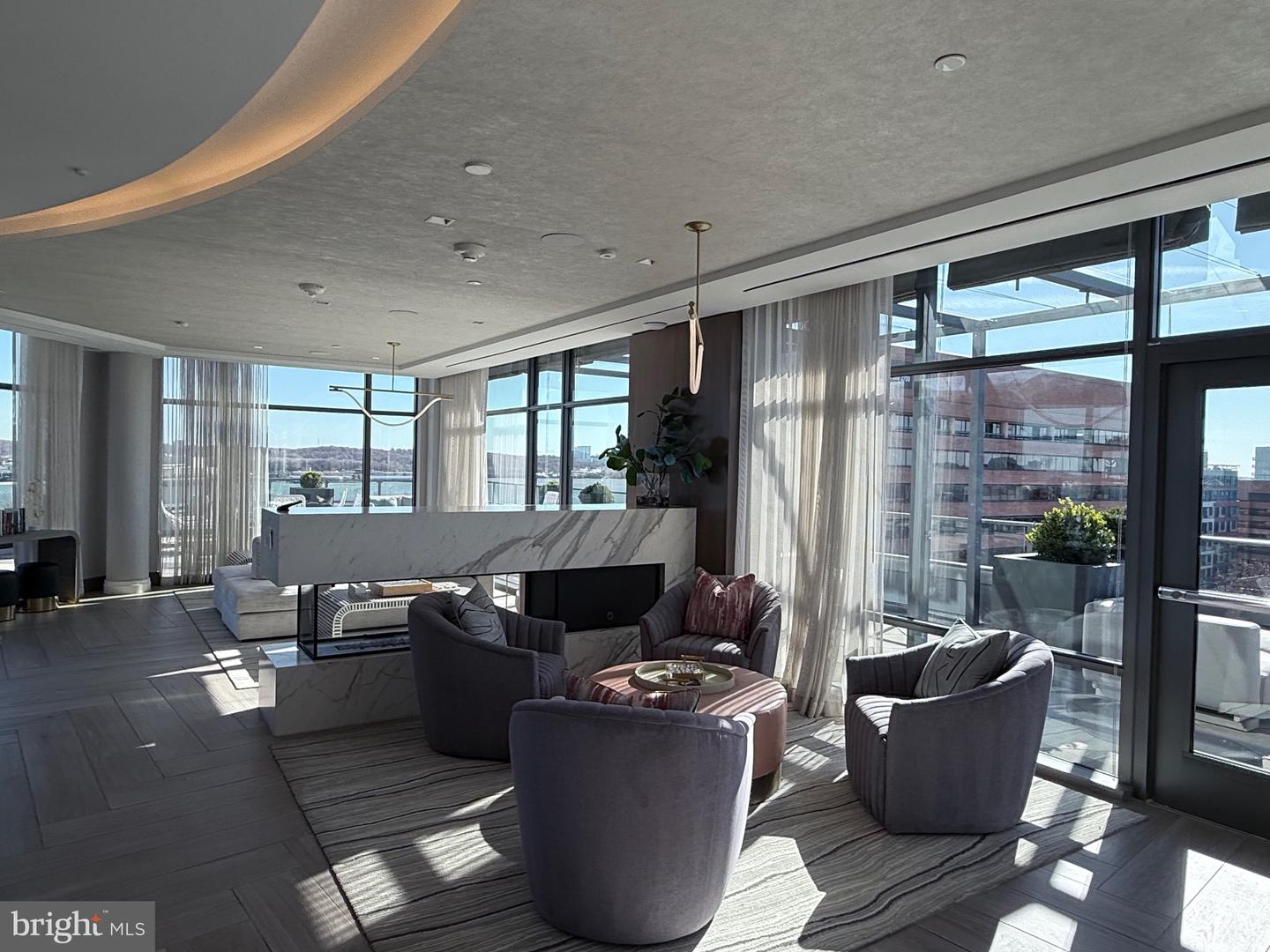 1201 N ROYAL ST #206, ALEXANDRIA, Virginia 22314, 2 Bedrooms Bedrooms, ,2 BathroomsBathrooms,Residential,For sale,1201 N ROYAL ST #206,VAAX2051270 MLS # VAAX2051270