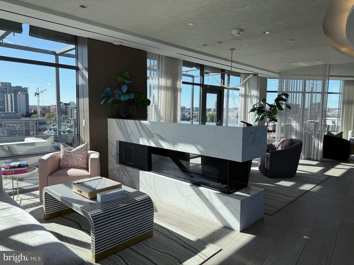 1201 N ROYAL ST #206, ALEXANDRIA, Virginia 22314, 2 Bedrooms Bedrooms, ,2 BathroomsBathrooms,Residential,For sale,1201 N ROYAL ST #206,VAAX2051270 MLS # VAAX2051270