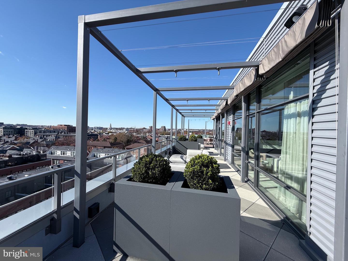 1201 N ROYAL ST #206, ALEXANDRIA, Virginia 22314, 2 Bedrooms Bedrooms, ,2 BathroomsBathrooms,Residential,For sale,1201 N ROYAL ST #206,VAAX2051270 MLS # VAAX2051270