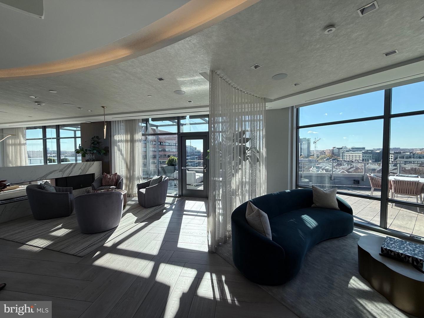 1201 N ROYAL ST #206, ALEXANDRIA, Virginia 22314, 2 Bedrooms Bedrooms, ,2 BathroomsBathrooms,Residential,For sale,1201 N ROYAL ST #206,VAAX2051270 MLS # VAAX2051270